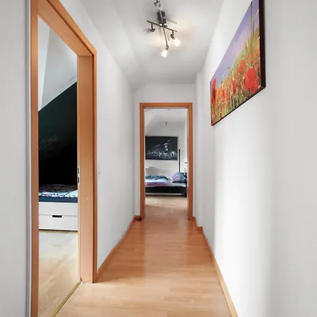 Haus Castellbergblick Dachgeschoss Apartman *